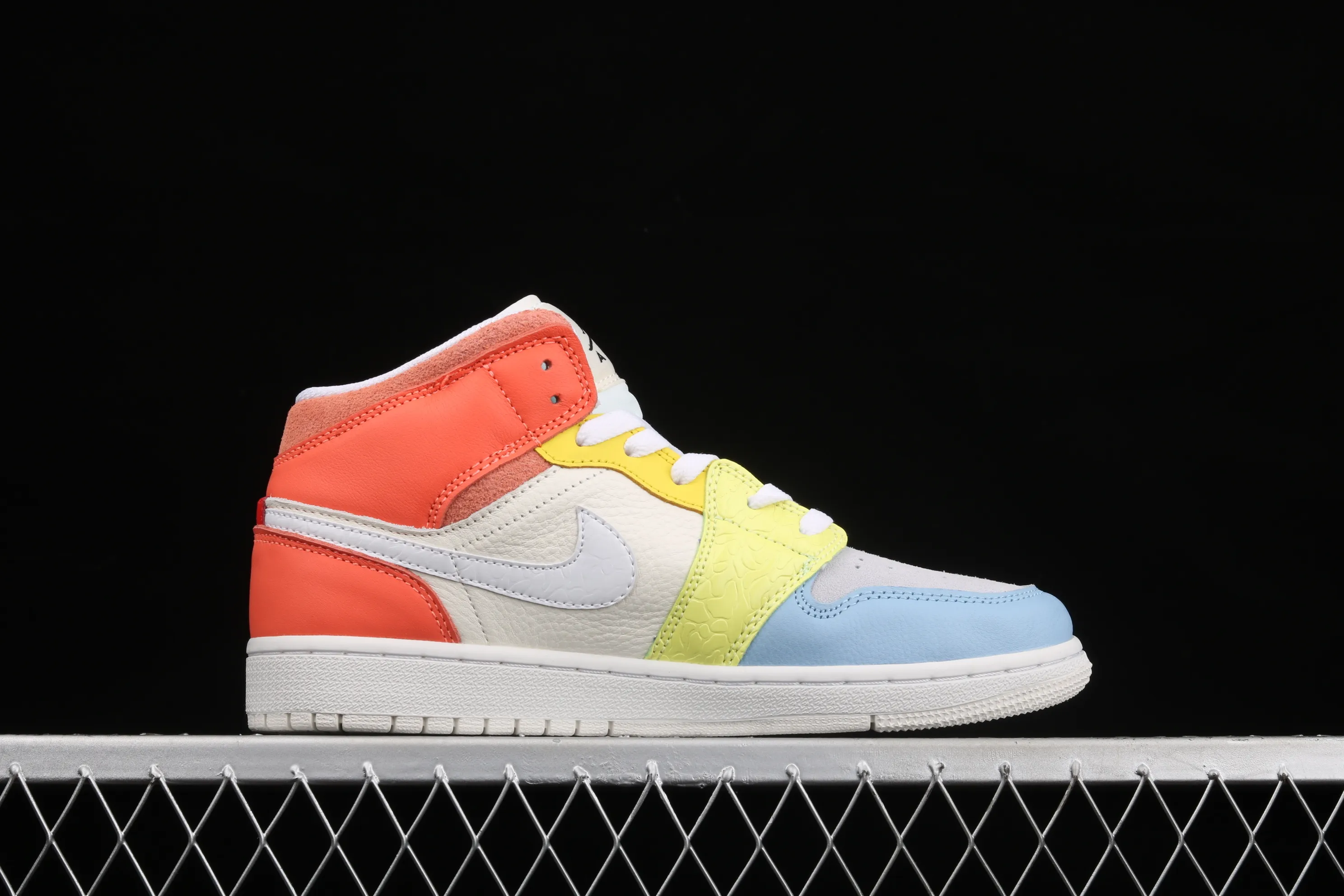 All categories Air Jordan Jordan series basketball shoes Air Jordan 1 Mid Air Jordan 1 Mid AJ1 Joe 1 color stitching mid-top basketball shoes DJ6908-100